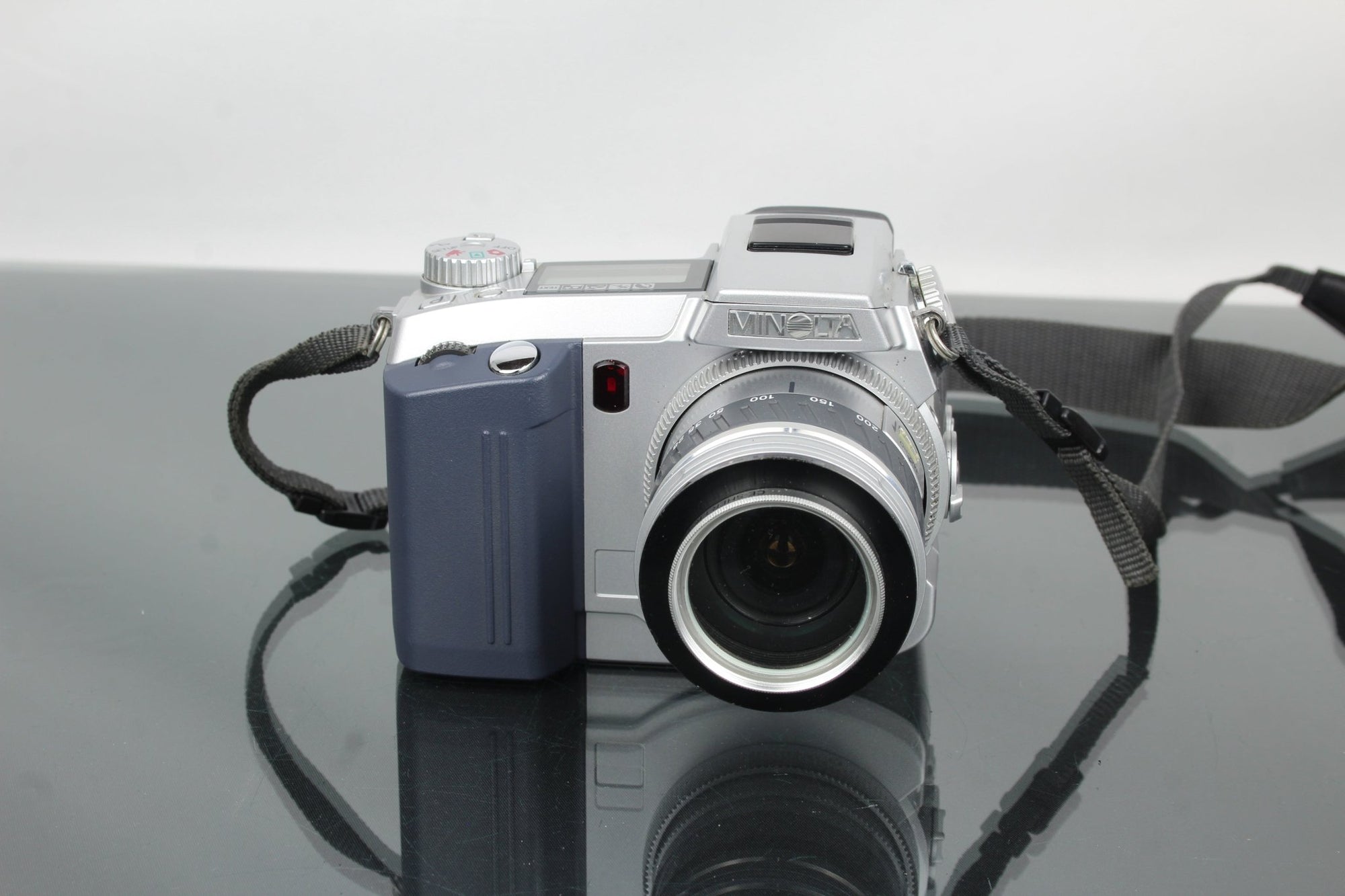 Minolta Dimage7 - Dutch|Thrift