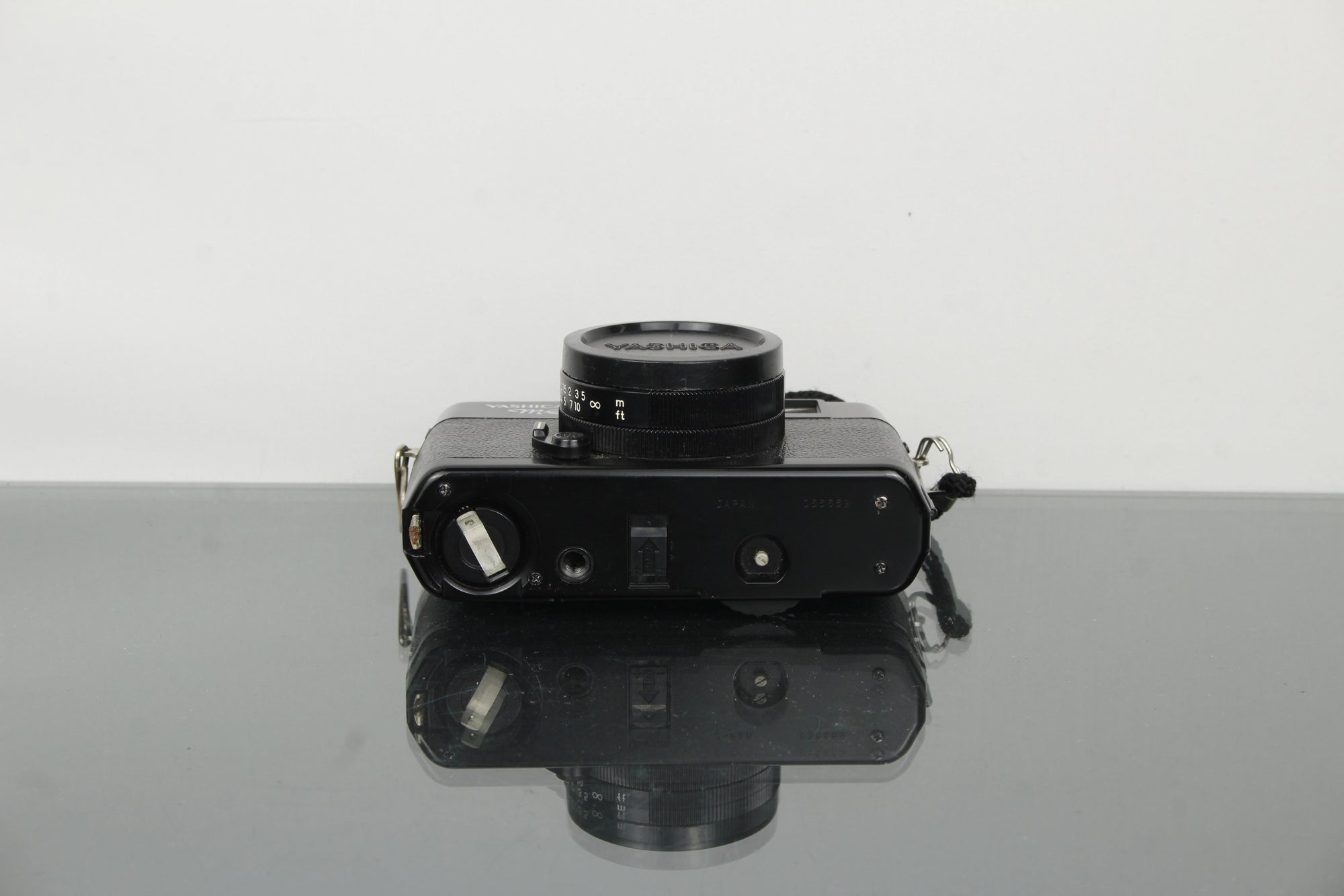 Yashica ME 1
