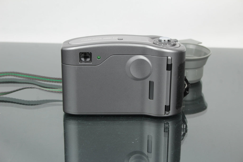 Fujifilm ClearShot Zoom50 - Dutch|Thrift