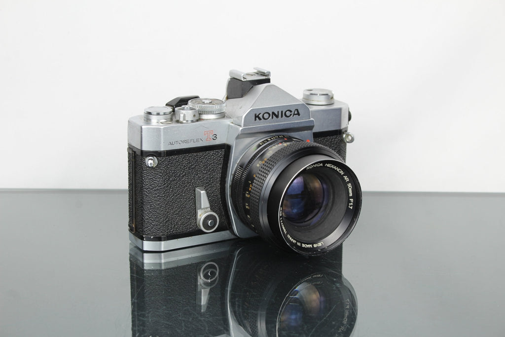 Konica Autoreflex T3 + Konica Hexanon AR 50mm f=1.7 - Dutch|Thrift