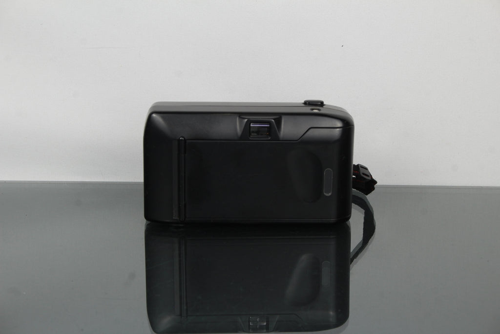 Nikon RF10 - Dutch|Thrift