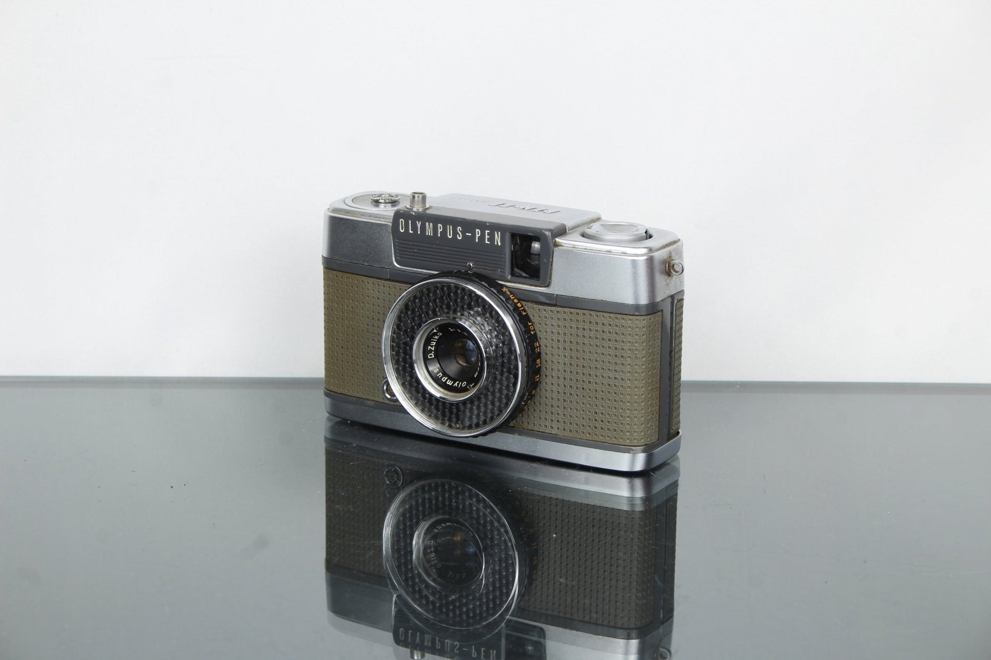 Olympus pen - EE - Dutch|Thrift