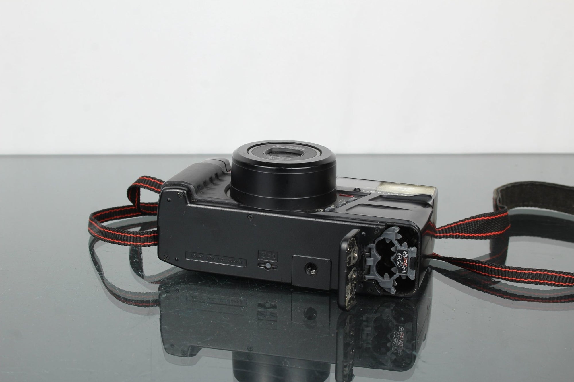 Pentax Zoom 70 - Dutch|Thrift