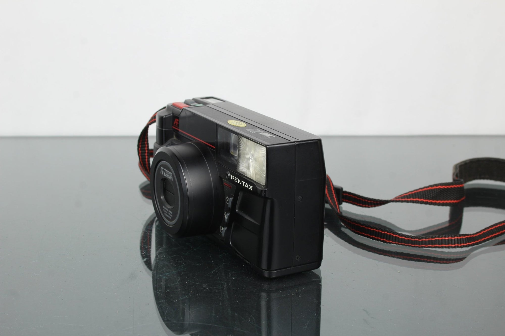 Pentax Zoom 70 - Dutch|Thrift