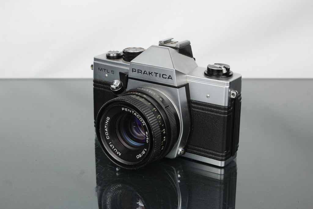 Praktica MTL 5 + Pentacon 1.8/50 lens - Dutch|Thrift