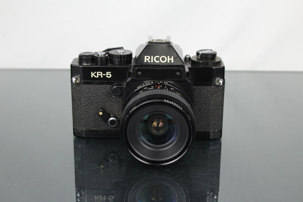 Ricoh KR - 5 + Kiron 28mm f/2.8 lens - Dutch|Thrift